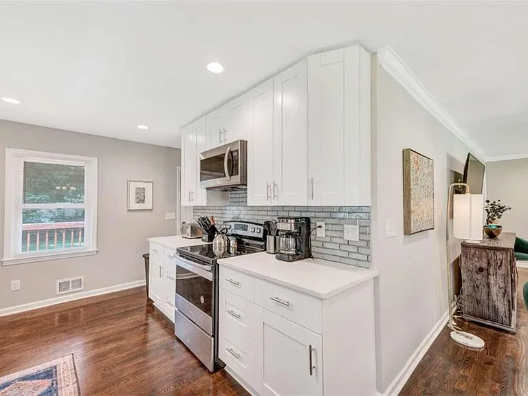 1376 Sandtown Rd SW — Photo 12