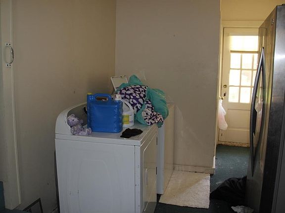 3rd image of 501 S Okfuskee Ave