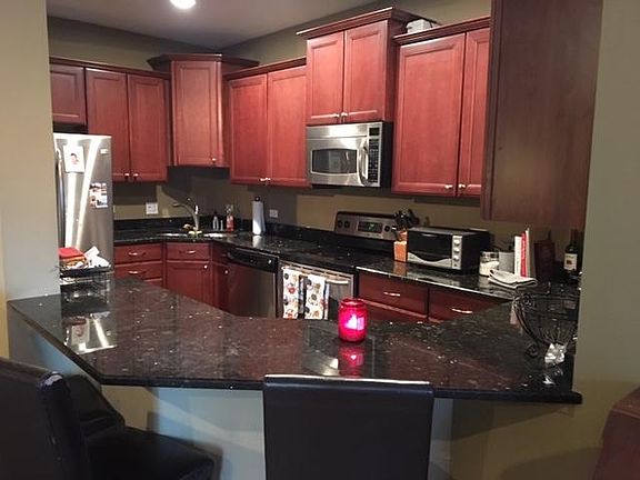 5th image of 1953 N Lincoln Ave #3N