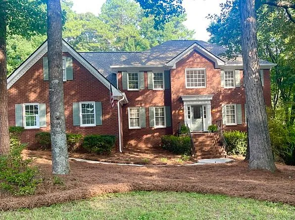 4985 Haralson Way, Lilburn, GA 30047