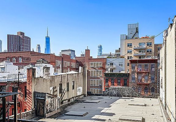 3rd image of 35 Essex St APT 6B