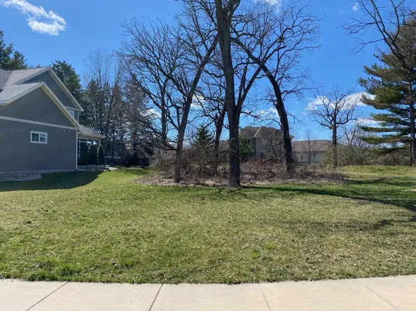 387 Kassander Way #95, Oregon, WI 53575