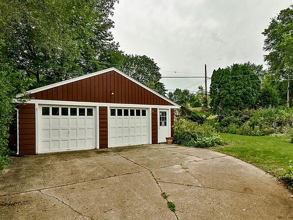 5th image of 2417 Barrington Pl