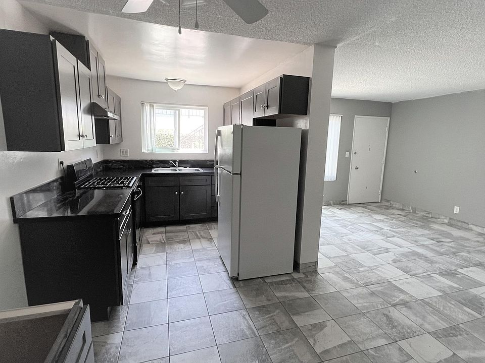 1st image of 4656 Kansas St Unit 4