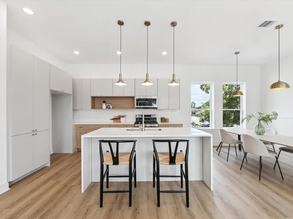 6341 W Montgomery Rd, Houston, TX 77091