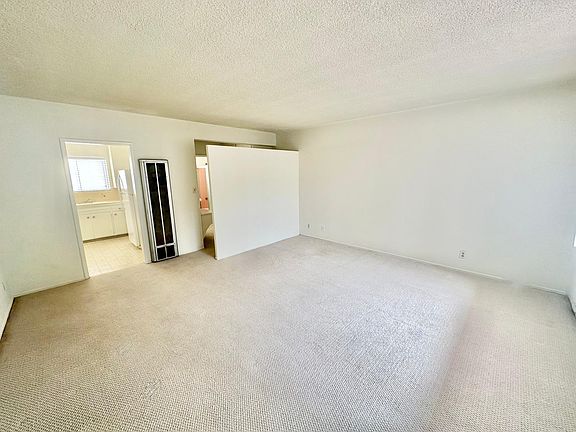 2nd image of 1234 14th St APT 7