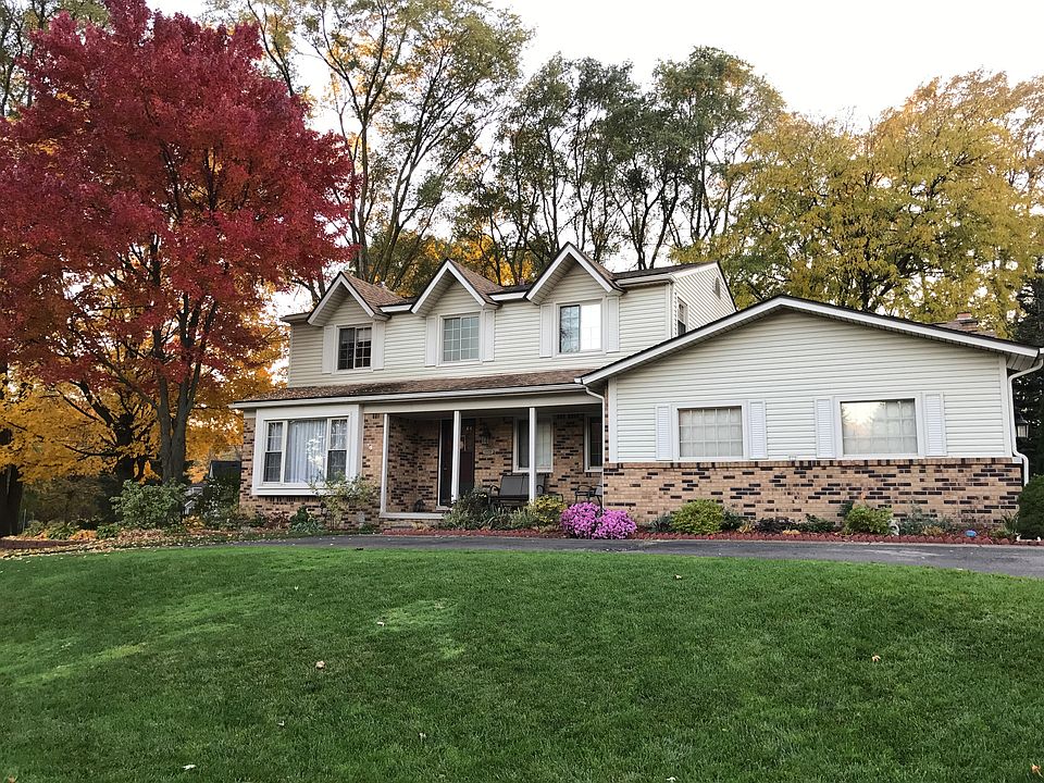 1st image of 15733 Robinwood Dr