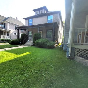 1811 Grand Ave, Racine, WI, 53403