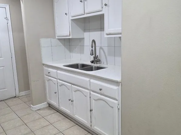 7609 Villa Rama South St #4, Mission, TX 78572