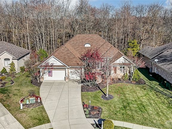 3rd image of 3944 N Field Dr
