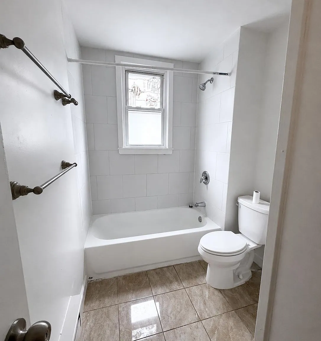 129 Willet St — Photo 4