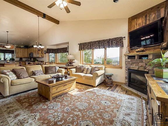 5th image of 703 Sandhill Cir