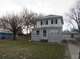 210 W South St, Marshalltown, IA 50158