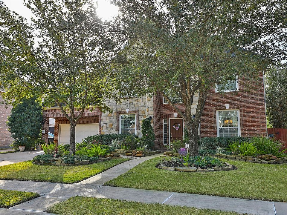 1st image of 16035 Snowny Hills Dr