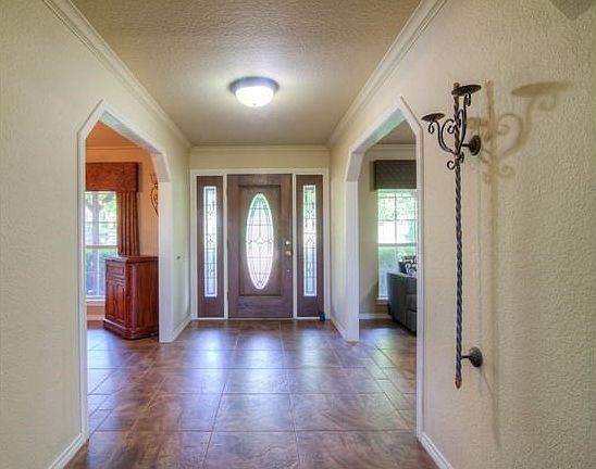 4th image of 205 Palos Verdes Dr