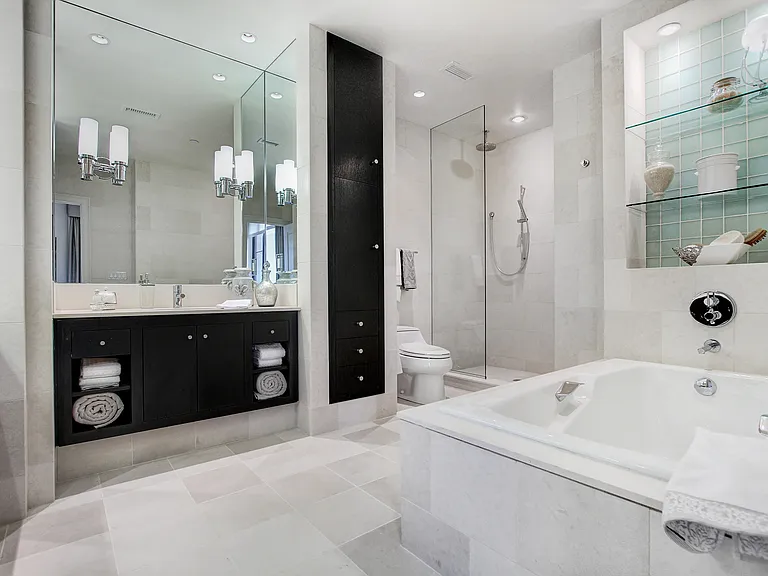 100 Parrott Dr #1402 — Photo 18