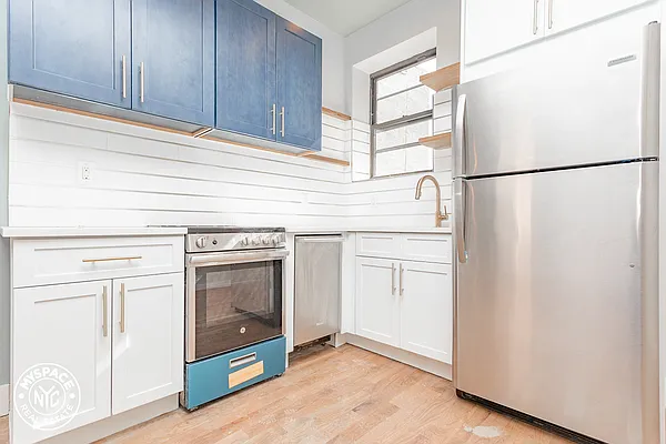 Rented by MySpaceNYC | media 12