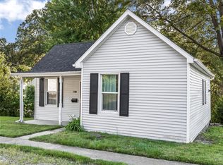 213 Roosevelt St, Lebanon, IL 62254