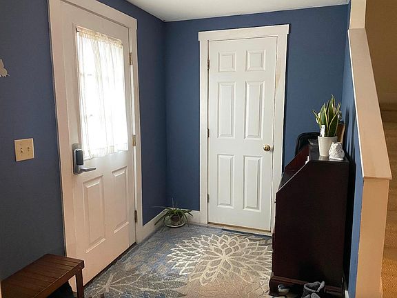 3rd image of 1A Park Cir #A