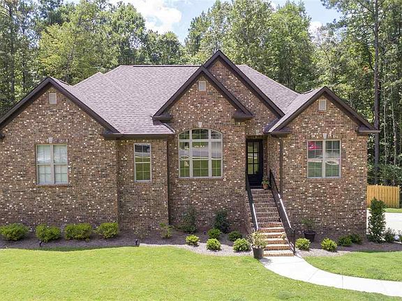 3rd image of 301 Oaklyn Hills Dr