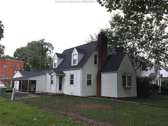 2nd image of 510 38th St SE