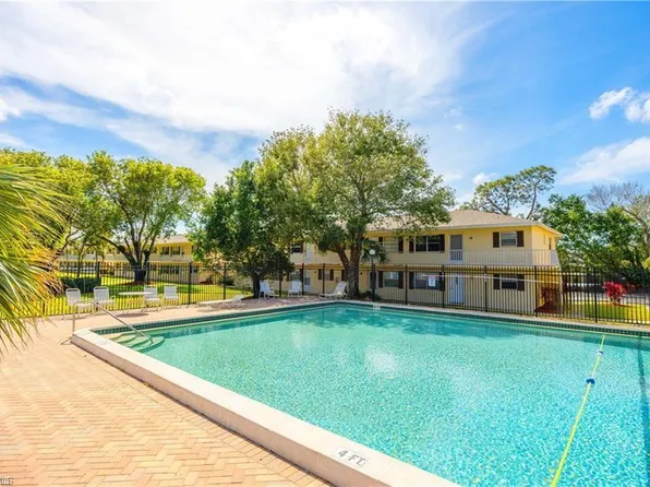 3325 Airport Rd N, Naples, FL