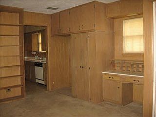 3rd image of 126 Motley St