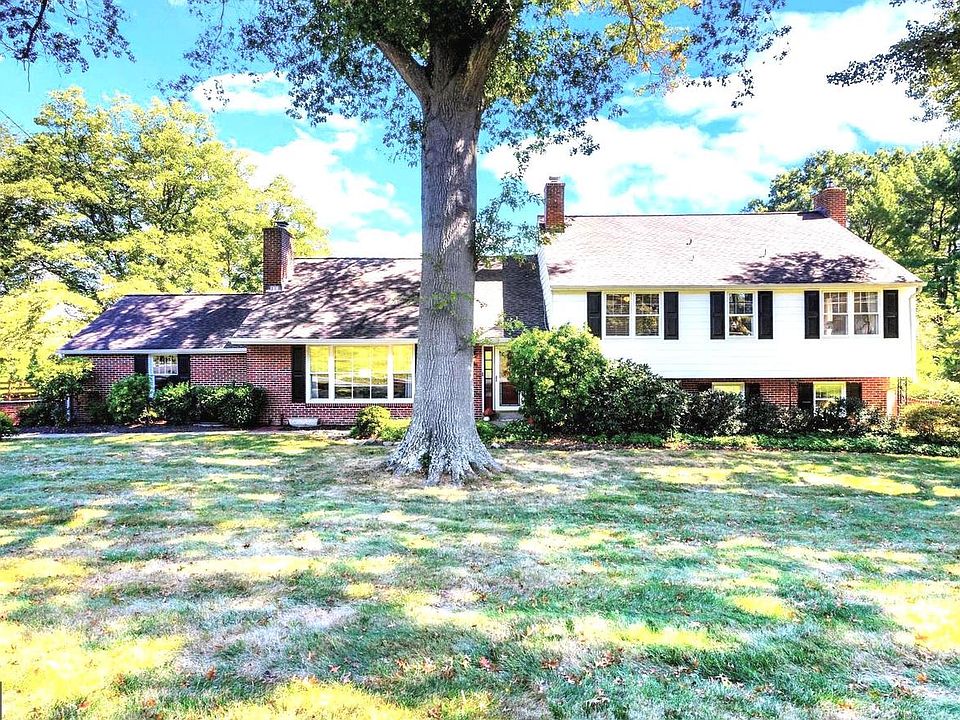 1st image of 110 Meriden Dr #51