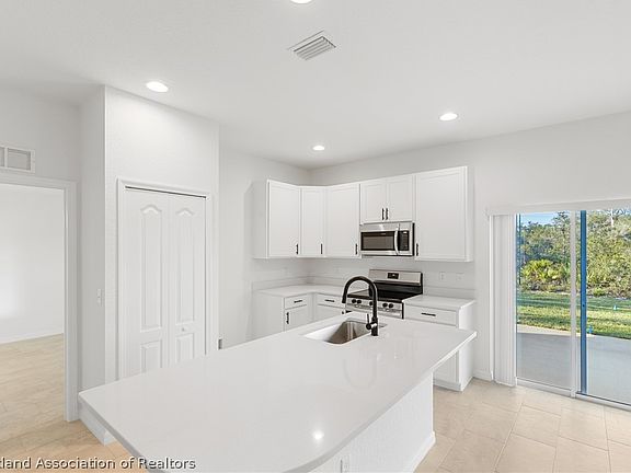5th image of 6151 Monegro St