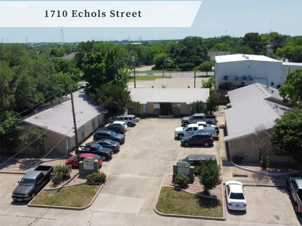 1710 Echols St, Bryan, TX 77801