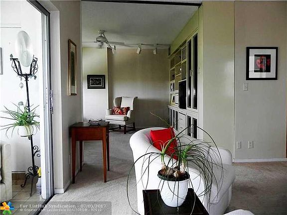 2nd image of 4400 Hillcrest Dr APT 601