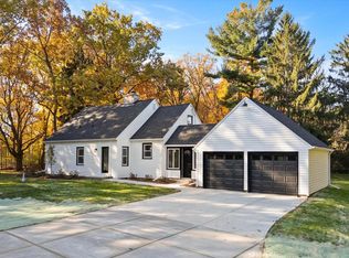 W204N9269 Lannon ROAD, Menomonee Falls, WI 53051