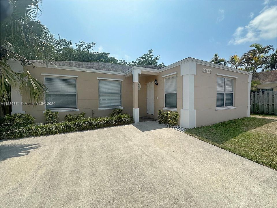 1st image of 22137 SW 97th Ct