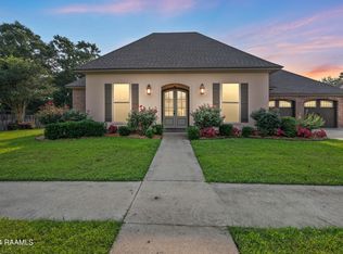 124 Diamond Creek Dr, Broussard, LA 70518