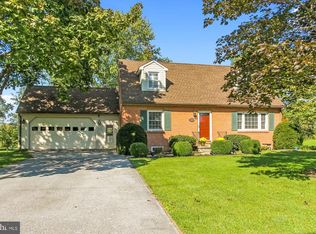 665 Herrs Ridge Rd, Gettysburg, PA 17325