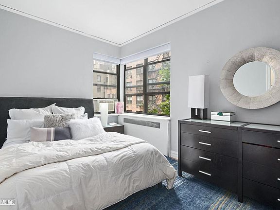 4th image of 225 E 74th St APT 4M