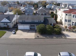 328 W 16th St, Ship Bottom, NJ 08008