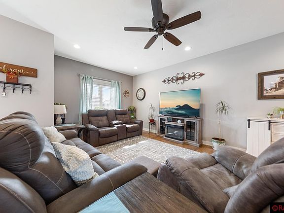 5th image of 104 Pelican Ct