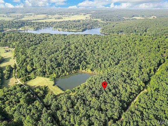 2nd image of 270 Bridle Spur Rd