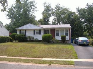 19 Birkshire Rd, New Castle, DE 19720