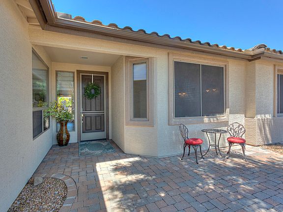 3rd image of 949 N Cowboy Canyon Dr