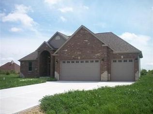 2388 N 4089th Rd, Sheridan, IL 60551