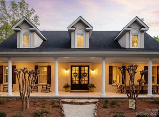 508 Lochaven Rd, Waxhaw, NC 28173