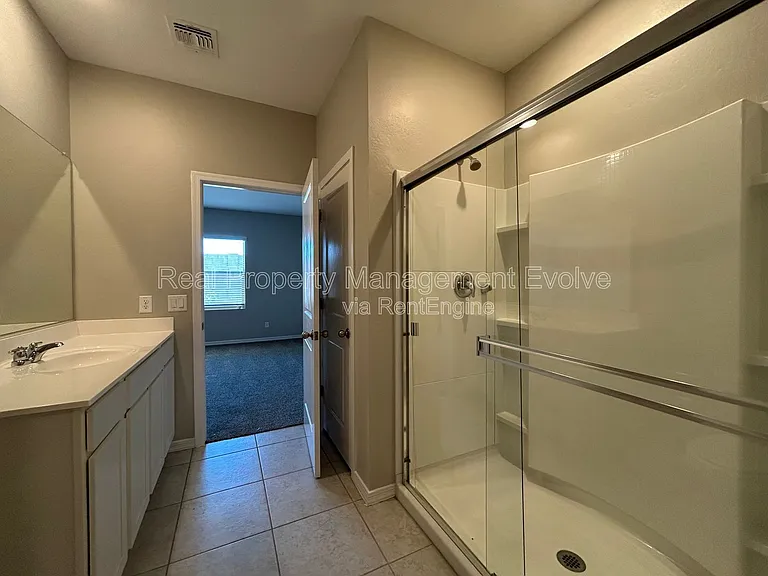 6551 W Magdalena Ln — Photo 12