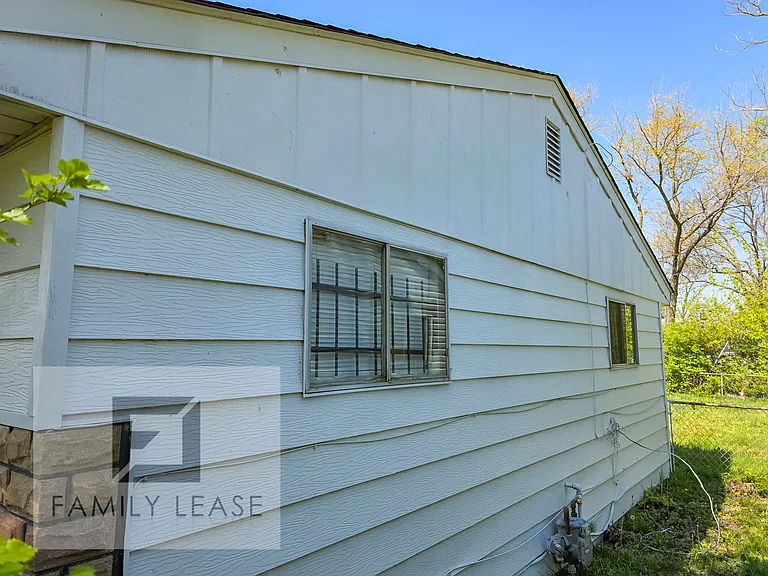 307 Melvin Dr — Photo 24