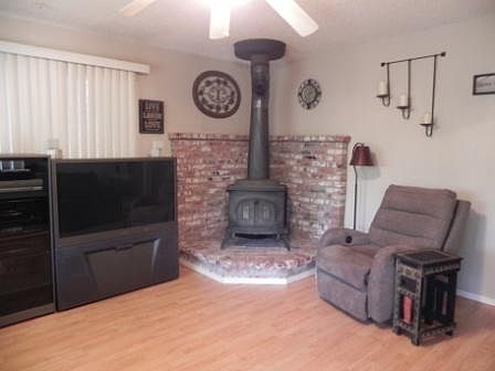 4th image of 130 Walker Dr
