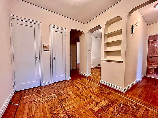 2nd image of 10 Overlook Ter APT 4J