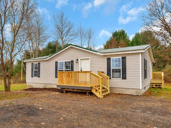 11613 W Muskrat Rd, Greenville, MI 48838