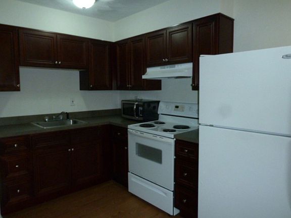 4th image of 9632 12th Bay St APT 3
