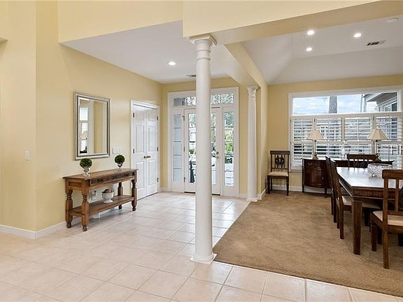 3rd image of 12 Wicklow Dr